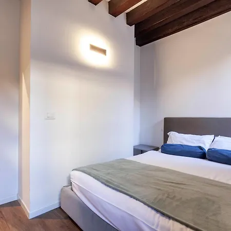 San Lorenzo 5054 Апартаменты *