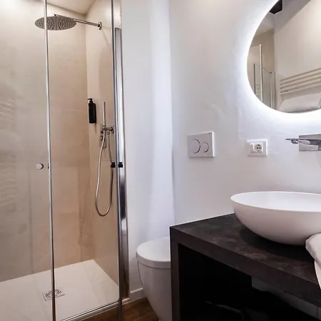 Апартаменты San Lorenzo 5054 *