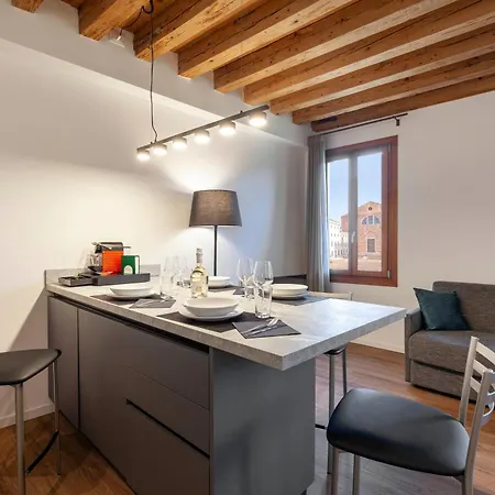 San Lorenzo 5054 Апартаменты Венеция